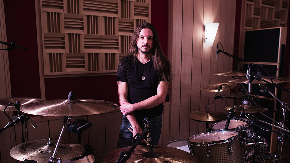 FIVE QUESTIONS TO... ALEX LANDENBURG.
