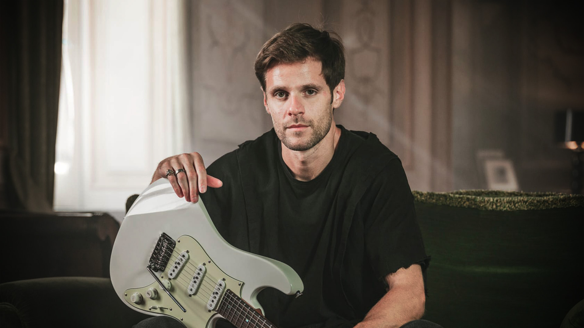 ARTIST SPOTLIGHT: LUCA MANTOVANELLI
