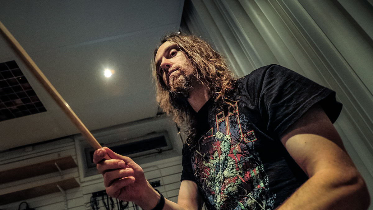 FIVE QUESTIONS TO... DIRK VERBEUREN.