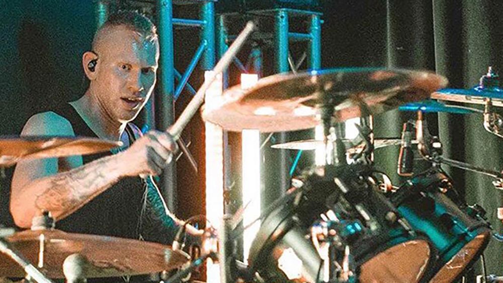 GUEST PLAYLIST: CAMERON LOOSCH.