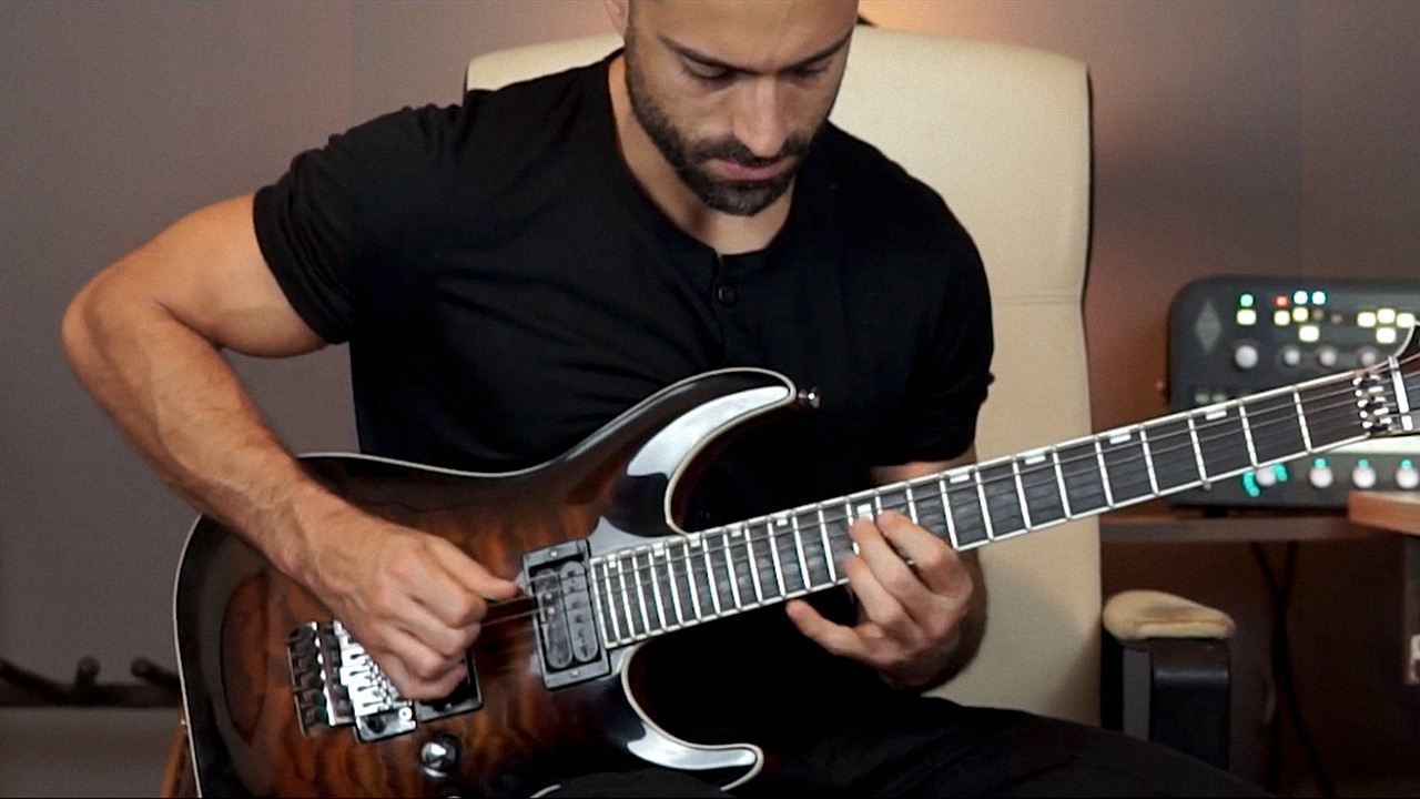 PROGRESSIVE METAL IN MIXOLYDIAN B13.